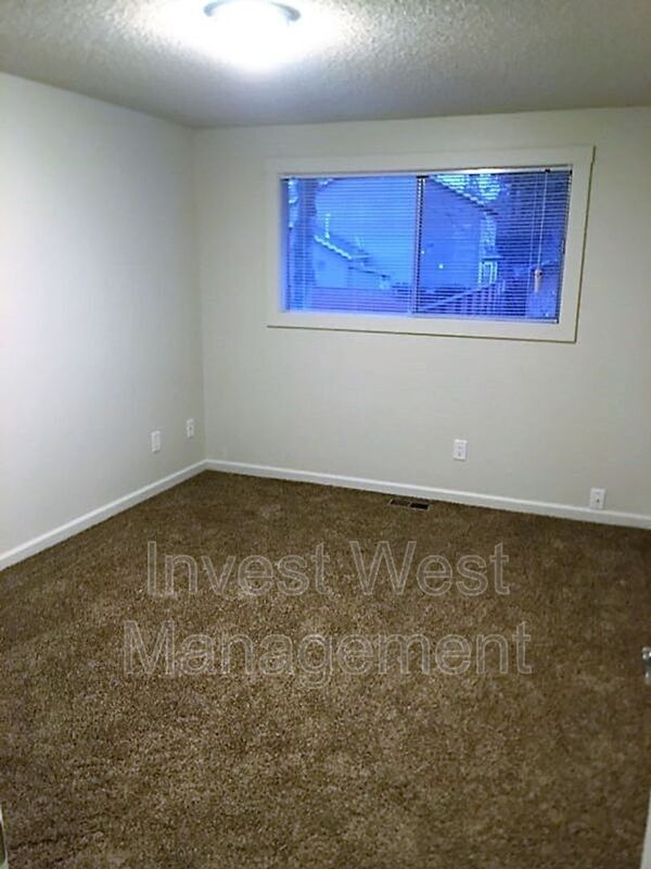Building Photo - 1517 NE 141st Ave