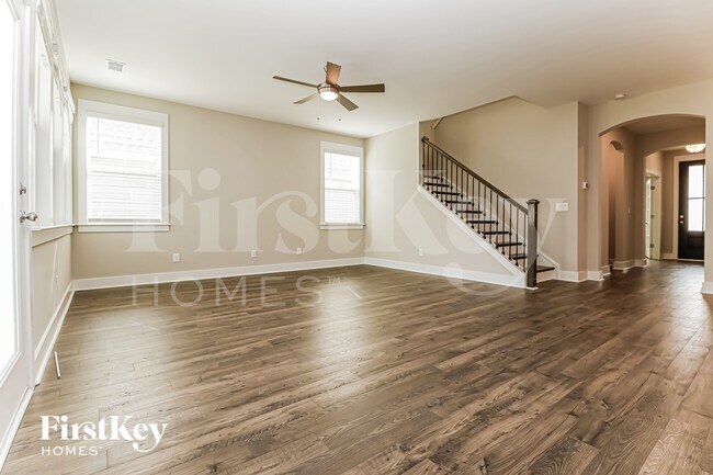 Building Photo - 301 Citation Way