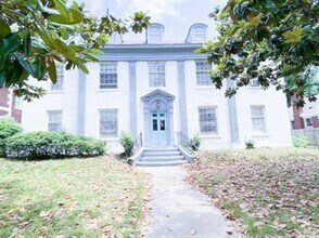Building Photo - 128 Stonewall St