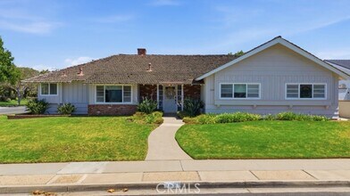 Building Photo - 1260 Somerset Ln