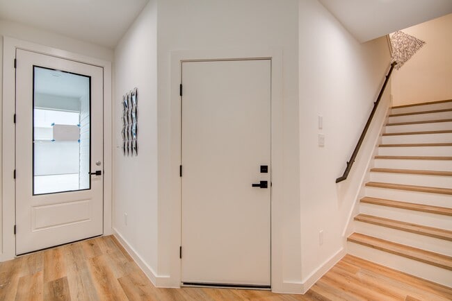 Foto del edificio - 6742 Peerless St