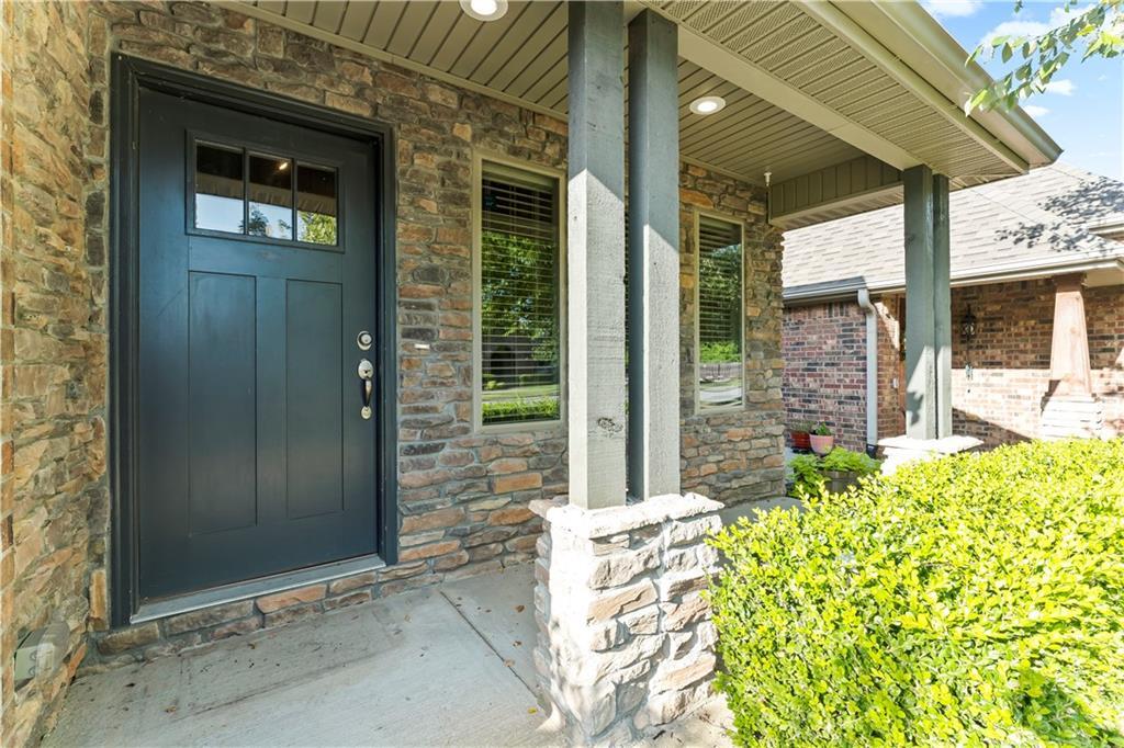 Foto principal - 3205 SW Riverstone Ave