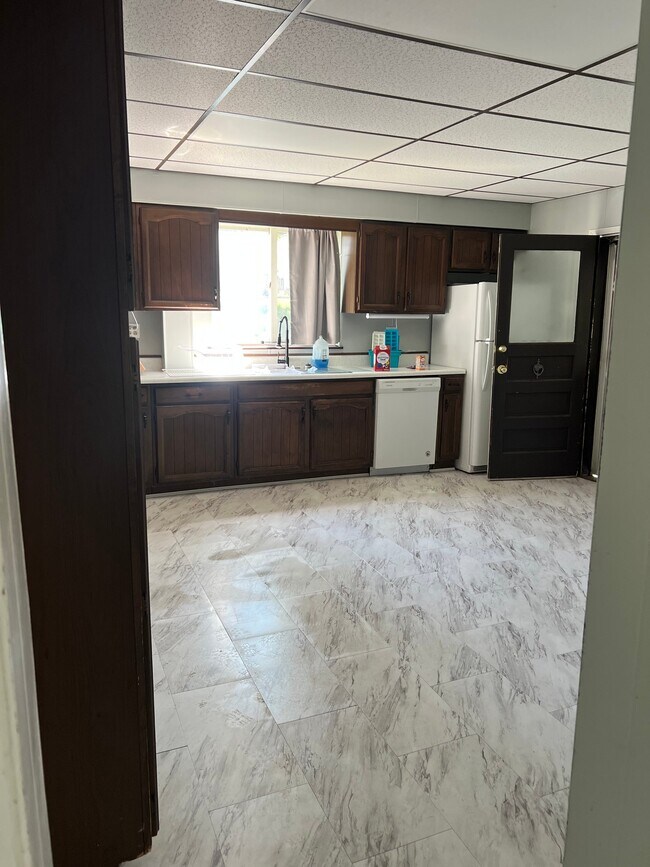 Foto del edificio - 214 Brown Ave