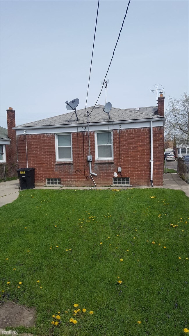 Foto del edificio - 14034 E State Fair St