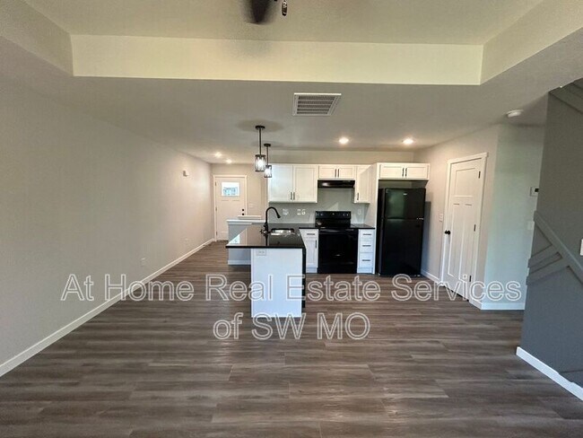 Foto del edificio - 2765 S Meadowlark Ave