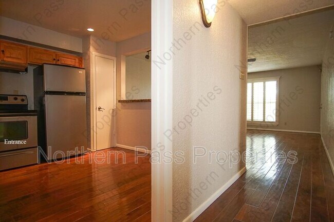 Foto del edificio - 4433 N Stanton St