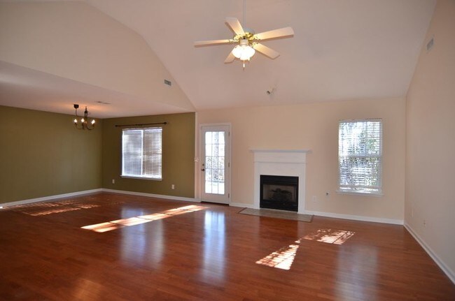 Building Photo - 4507 Country Glen Cir