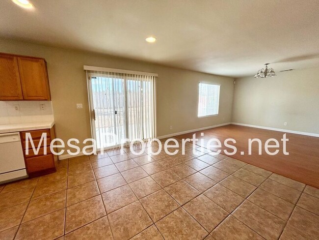 Foto del edificio - 14051 Yearling Ln