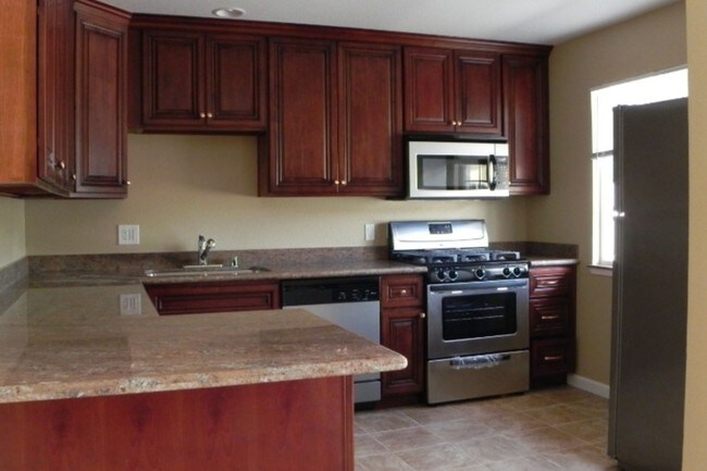 kitchen - 6344 Greenback Ln