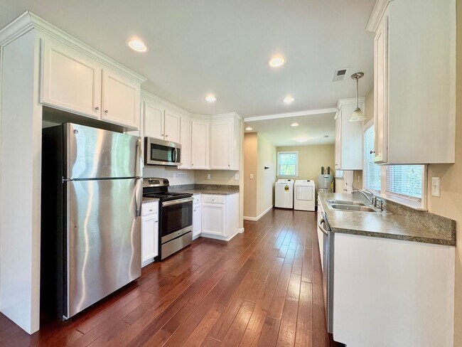 Foto del edificio - The Home You’ve Been Searching For!