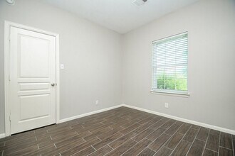 Building Photo - 3318 Grand Cane Ln