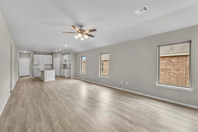 Building Photo - 8213 Red Spruce St