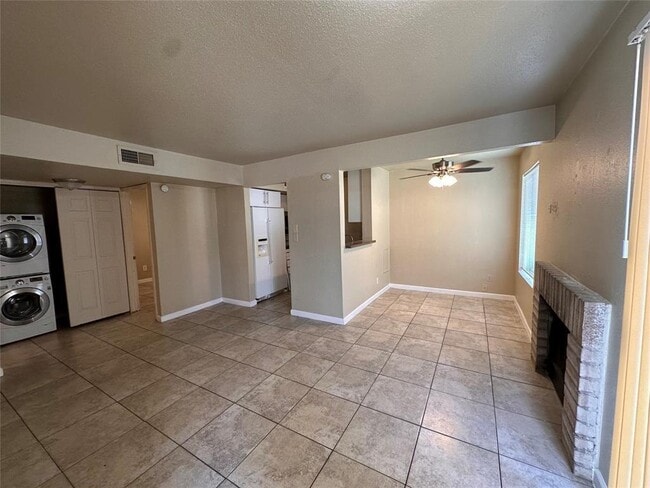 Building Photo - 12647 Ashford Meadow Dr