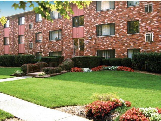 Edgewood Court 235 Edgewood Ave Pittsburgh PA 15218 Apartments com Edgewood Court 235 Edgewood Ave Pittsburgh PA 15218 Apartments com