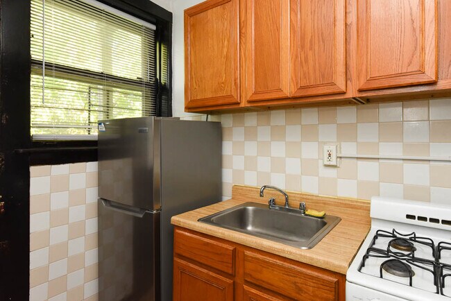 Foto del edificio - 4300 N Pulaski Rd