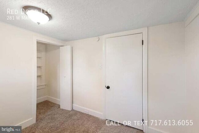 Foto del edificio - 281 W Main St