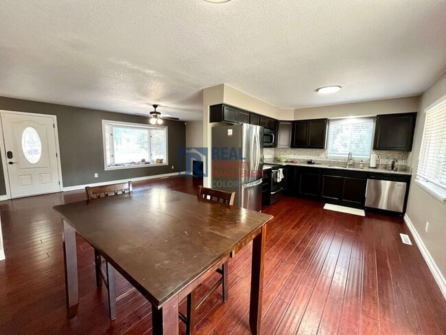 Foto del edificio - 4316 Ridgeglen Rd