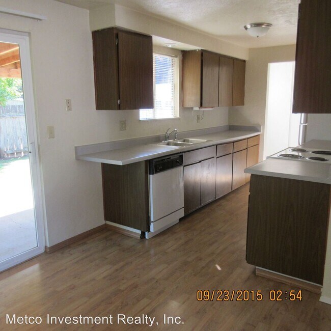 Foto del edificio - 1728-1728 Rainbow Loop