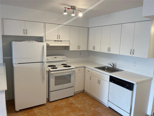 Foto del edificio - 4011 Meridian Ave