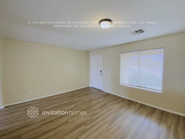 Foto del edificio - 45138 Miramar Rd