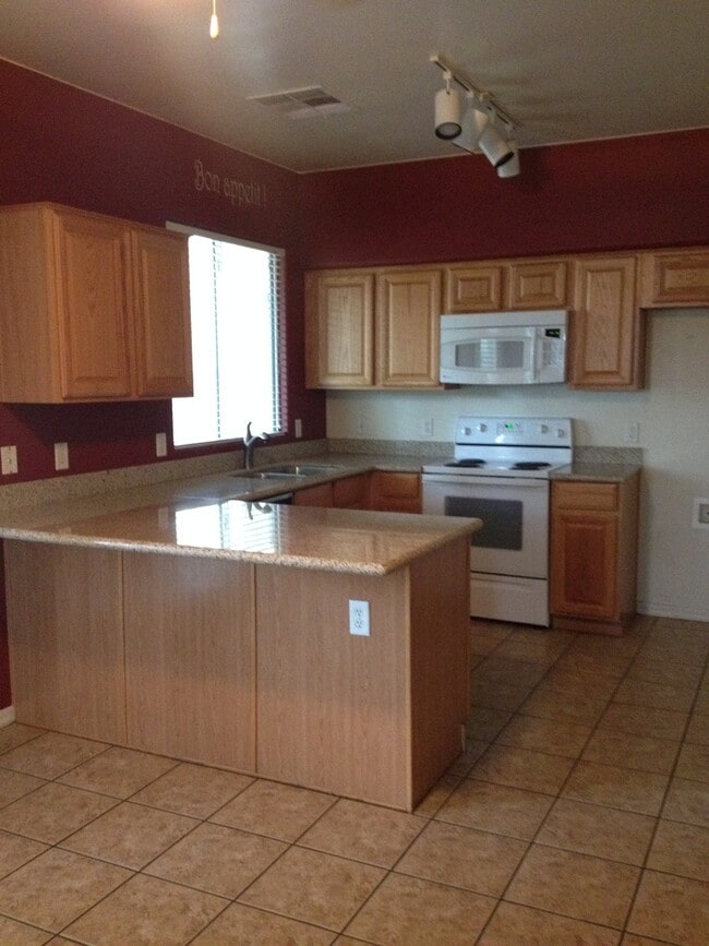 Building Photo - COMING SOON IN THE GARDENS COMMUNITY!!!
