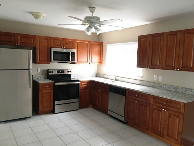 Building Photo - 6825 Appomattox Dr