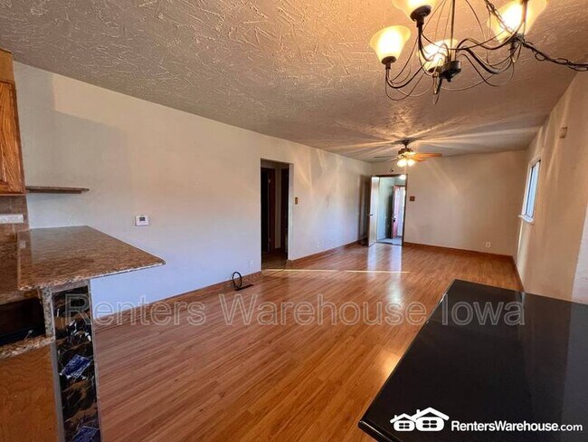 Foto del edificio - 2614 Woodland Ave