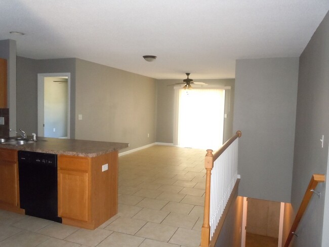 Foto del edificio - Three Bedroom 2 Bath Home with Great Kitch...