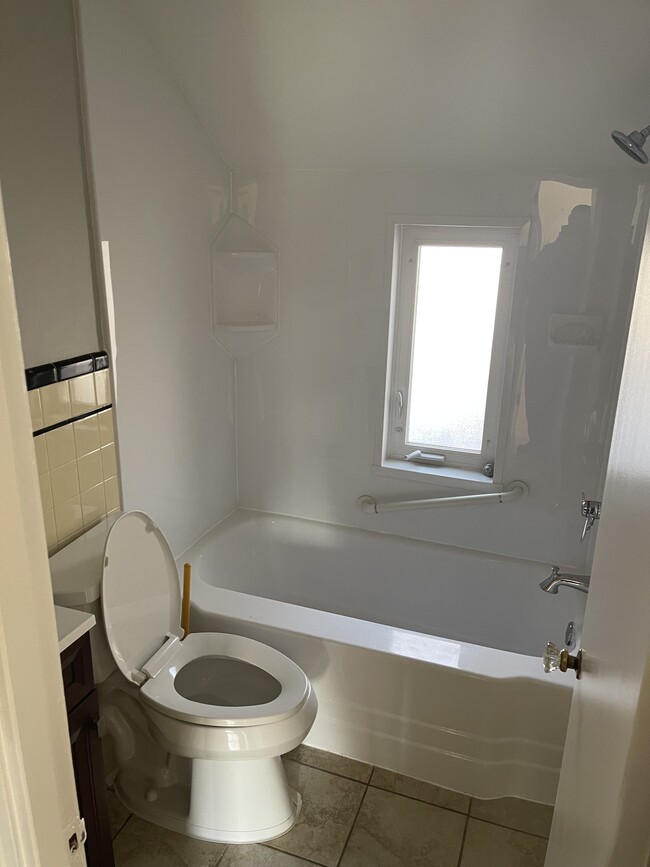 Bathroom from hallway - 4614 Mount Troy Road Ext