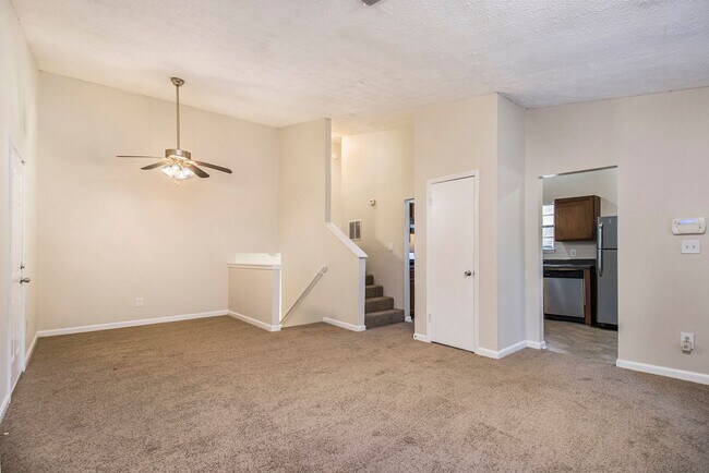 Foto del edificio - 3 bdrm, 2 bath in Lithonia