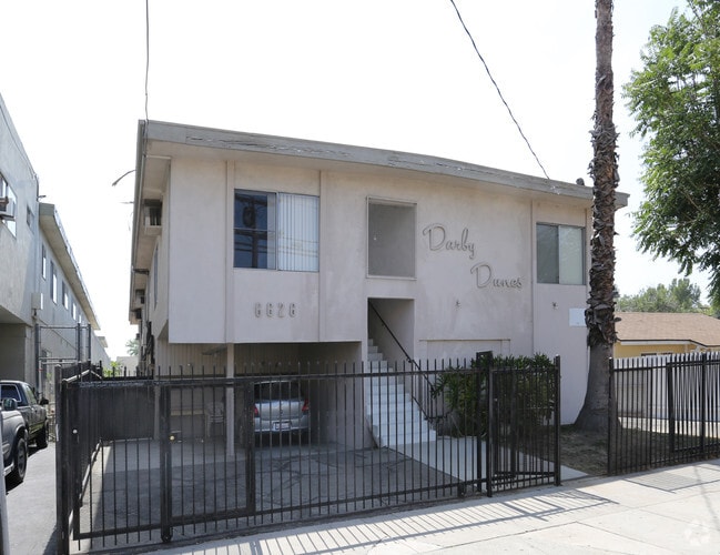 Building Photo - Darby Dunes