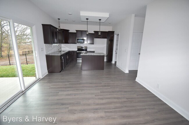 Building Photo - 3 br, 2.5 bath House - 1457 Citadel Drive