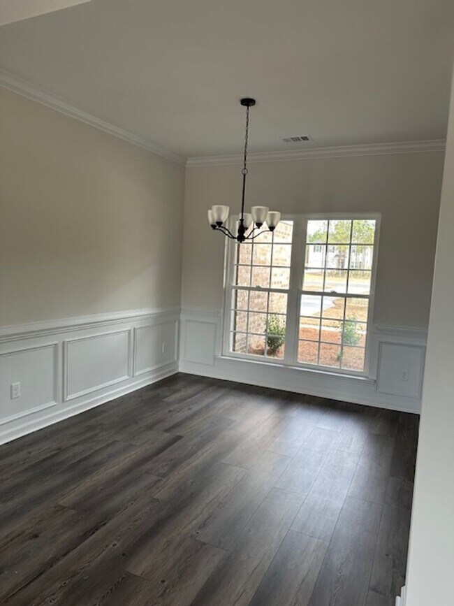 Foto del edificio - FOR RENT