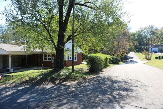 Foto del edificio - 2301 Brooks Ave