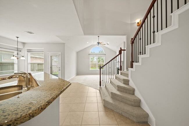 Building Photo - 24430 Silverton Valley Ln
