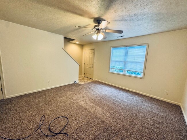 Photo - 127 Primrose Ln Apartment