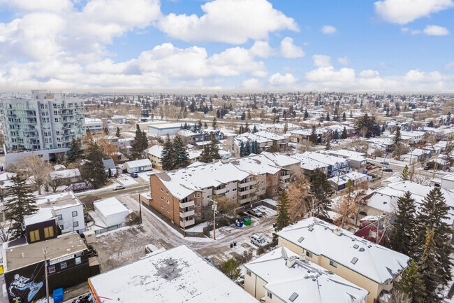 Aerial Photo - 1917 24A St SW