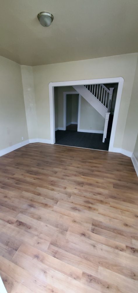 Building Photo - Fountain Square 2BR Duplex 495/mo