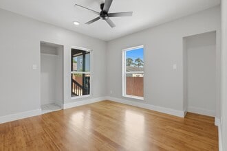 Building Photo - 105 Opal Ct