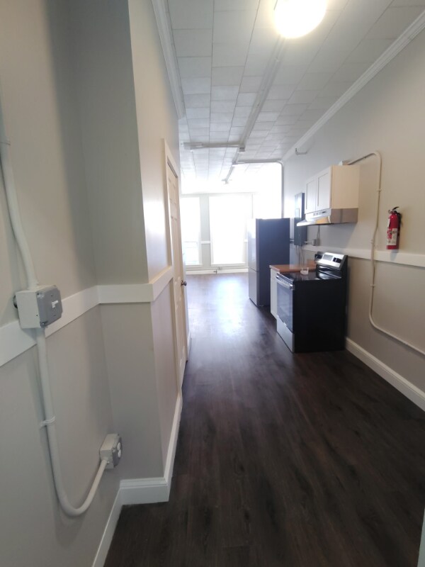 Foto del edificio - 378 Railroad St