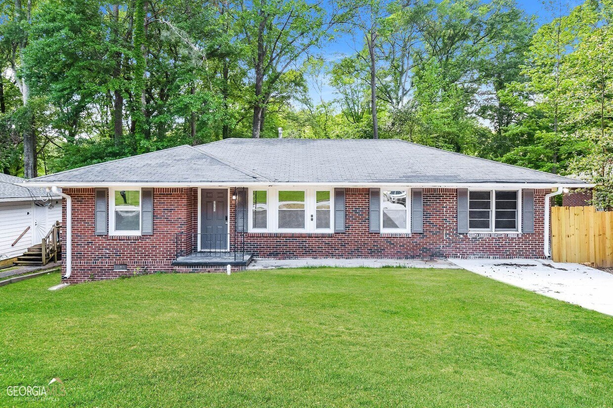 2765 Fairlane Dr SE, Atlanta, GA 30354 House Rental in Atlanta, GA