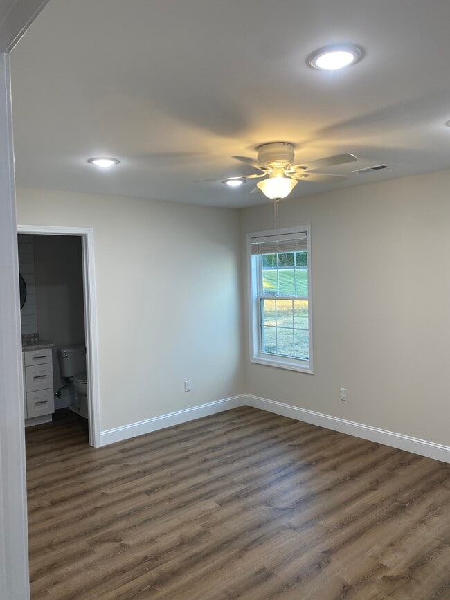 Building Photo - 1607 Roosevelt St