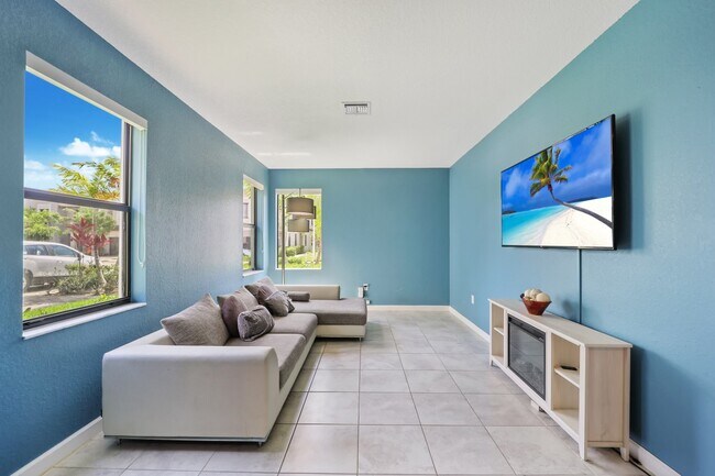 Entertainment room - 20682 NE 2nd Ct