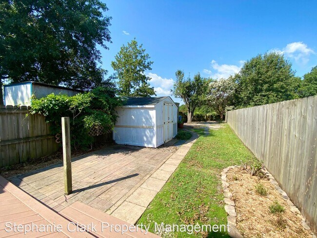 Building Photo - 1657 Sword Dancer Dr