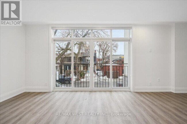 Building Photo - 115 Monarch Park Ave