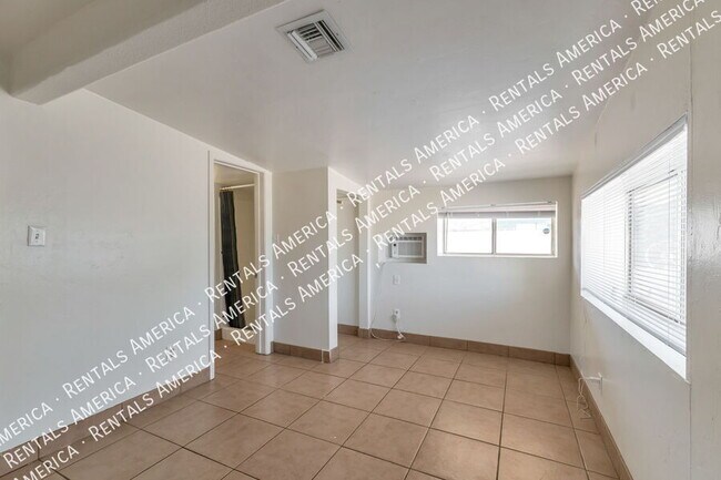 Foto del edificio - 5111 E Peach St
