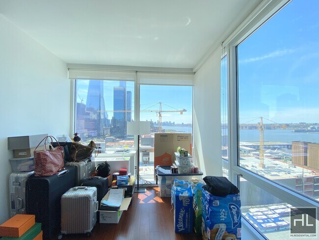 Foto del edificio - 620 W 42nd St