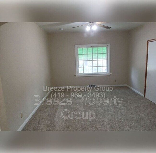 Foto del edificio - 119 Everett St