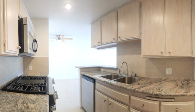 Foto del edificio - 11020 Hesby St