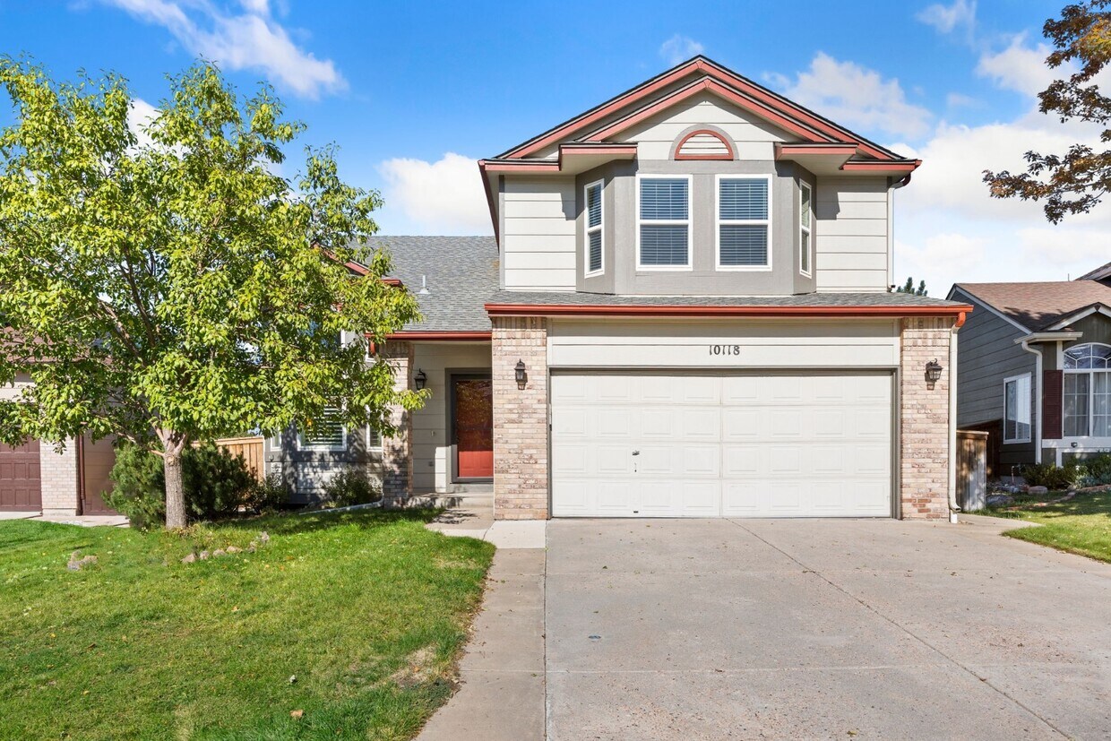 Foto principal - "COMING SOON" Spacious & Inviting Highland...